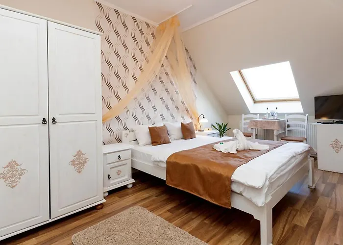 Almafa Apartmanhaz 에게르