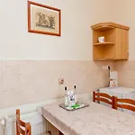 Appartement Almafa Apartmanhaz *