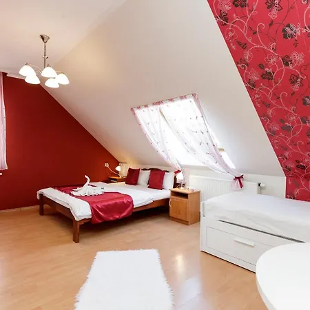 דירה Almafa Apartmanhaz אגר